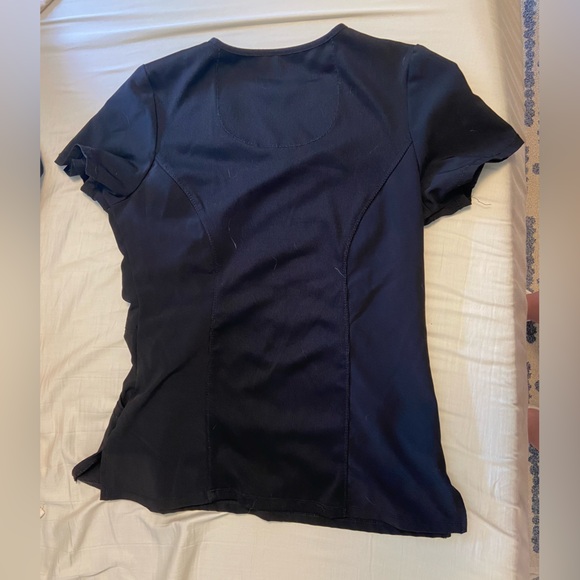 EUC Cherokee Infinity Scrub Top - Picture 2 of 2